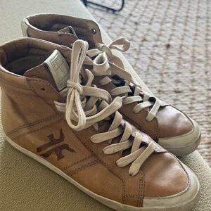 Frye Hightop Sneakerd